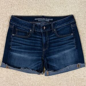 American Eagle Outfitters Women's Dark Blue Denim Shorts - Super Stretch size 8